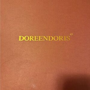 Doreendoris Brown and Gold Item